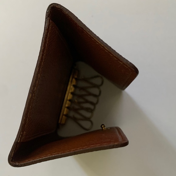 Vintage Louis Vuitton Monogram 6 Keyholder - Picture 4 of 9